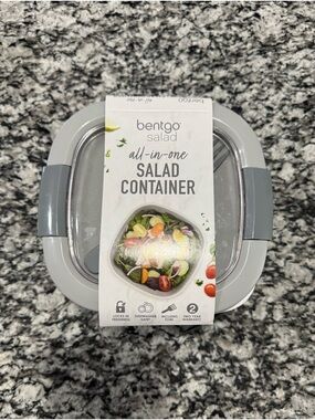 Bentgo grey all-in-one salad container w/ fork & dressing container